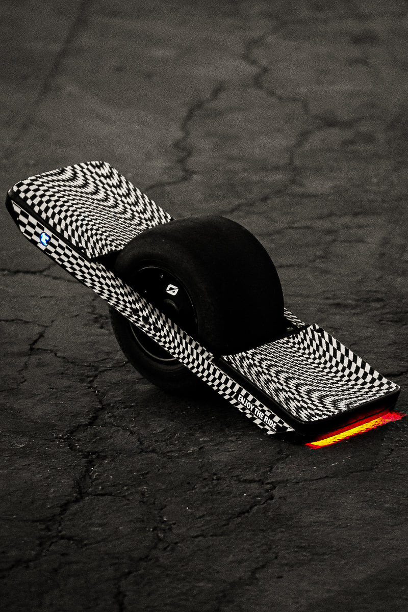 Craft&Ride Rail Guards for Onewheel™ in Wavy Checkers Edition